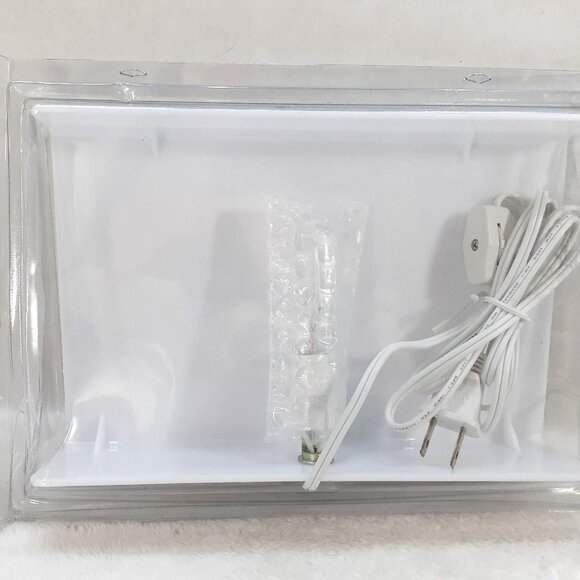 Darice Light Box Embossing Essentials Tracing 9x6x3 Taiwan 2503-51 NEW - Picture 8 of 8